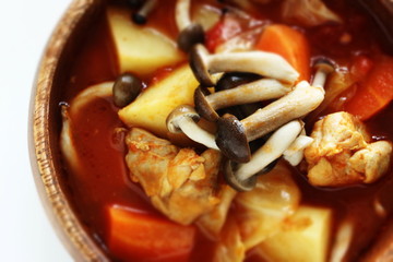 Thai cuisine, chicken and vegetable red curry