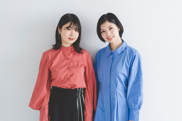 女性
