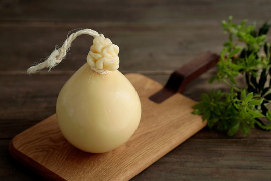 カチョカバロ　Caciocavallo