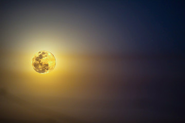 LUNA ROSA 2020 © Ernesto