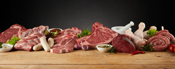 Display of assorted raw meats for barbecuing - 336586616