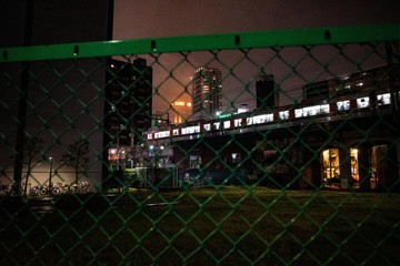 電車と柵