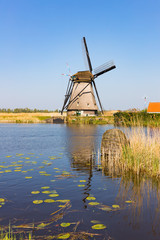 Authentische Holländische Mühle in Nord-Holland