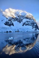 Fototapeta na wymiar Lemaire Channel , Antarctica 