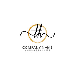 Fototapeta premium TH initial Handwriting logo vector template