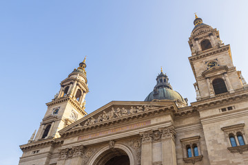 Fototapeta na wymiar St Stephen Basilica, famous touristic place in Budapest