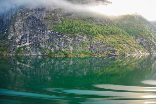fiordos noruegos paisaje © Cecilia