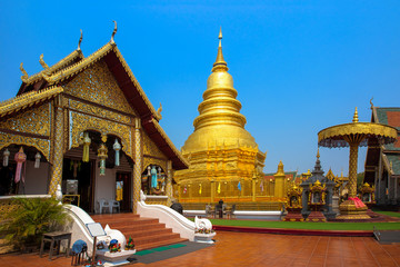 Fototapeta premium Wat Phra That Hariphunchai, Thailand, Asia, Gold, Gold Colored