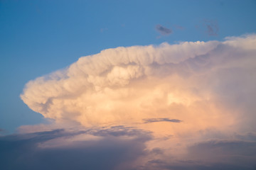 Close look at towering structure of Cumulonimbus capillatus cloud