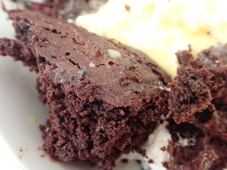 chocolate crumble dessert with cream