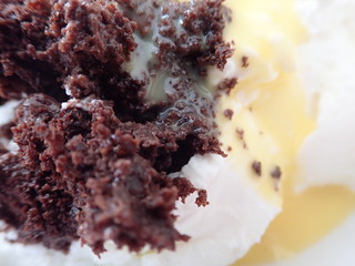 chocolate crumble dessert with cream