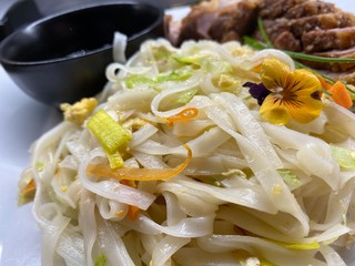 chinese food stir fried noodles