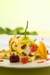 Crepes con ricotta vaccina e ciliegie