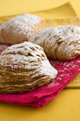 Sfogliatelle napoletane