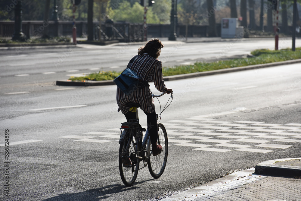 Canvas Prints cycliste velo route mobilité ecologie