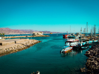 Fototapeta na wymiar the port with many boats