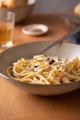 Pasta bucattini cacio e pepe