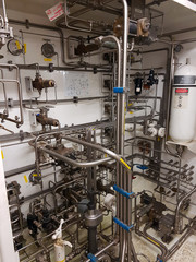 Hydraulic panel with loads of stainless steel pipings