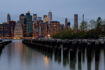 Fototapeta premium Manhattan skyline from the Hudson river with New York City