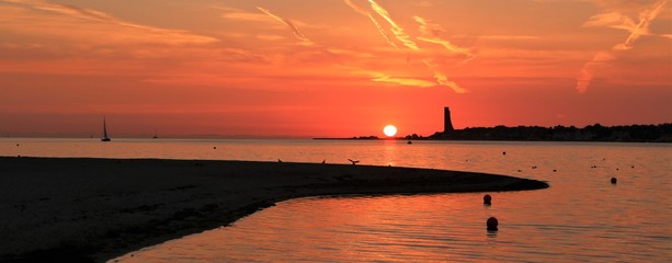 Sonnenaufgang an der Kieler Förde mit Blick auf Laboe, Falckensteiner Strand, Panorama
