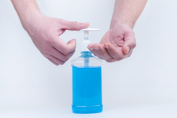 Using alcohol gel clean wash hand sanitizer anti virus bacteria dirty skin care