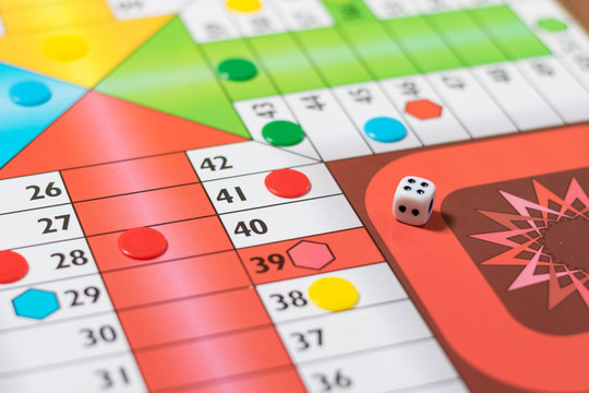 board game.&nbsp;of parchis to play with the family and not be bored