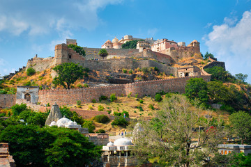 Fototapeta Kumbhalgarh fort famous indian tourist landmark. Rajasthan, India obraz