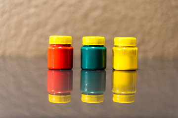 250 mg gouache paint pots for home and school use