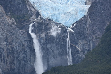 Glaciar el ventisquero Chile