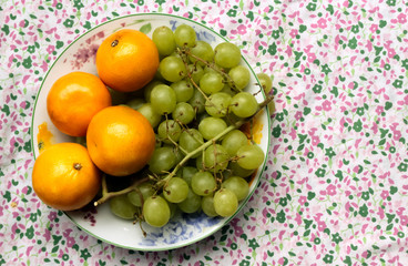 bowl of fruits