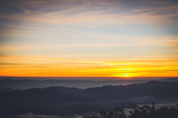 Obraz premium sky shading in the morning from orange to blue