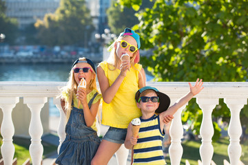 Kids eating ice cream outdoors