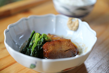 braised pork belly in Japanese style