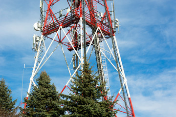 Wielka wieża przekaźnik