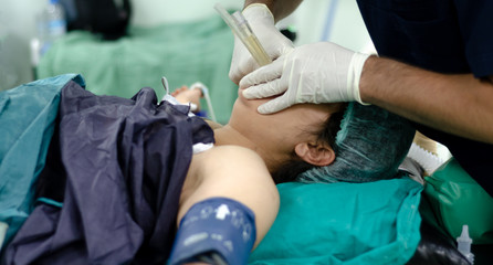 Endotracheal tube insertion