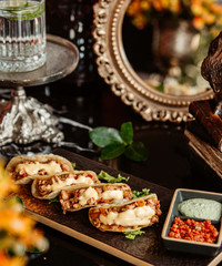 chicken fajitas with mayonnaise and sauces