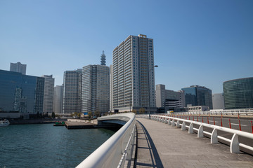 Naklejka premium （神奈川県横浜市）みなとみらい橋からのビル街