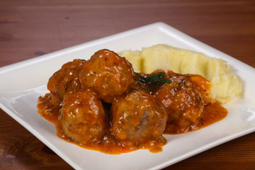 Minced meat balls with potato