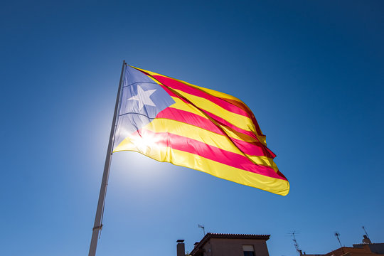 Estelada flag in Montblanc village on Tarragona, Catalonia, Spain.
