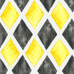Gelbe und schwarze Aquarellrauten auf weißem Hintergrund: gefliestes nahtloses Muster, heller Textildruck, Mosaiktapetenbeschaffenheit.