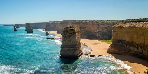 The Twelve Apostles rock formation along the Great Ocean Road in Victoria, Australia. 