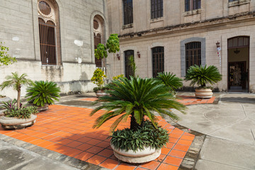 Fototapeta na wymiar Cathedral in Santa Clara, Cuba.