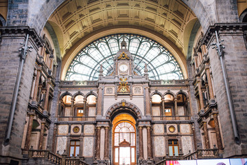 Fototapeta na wymiar exterior view of the main train station in Antwerp, Belgium.