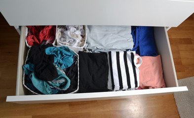 Kleiderschrank