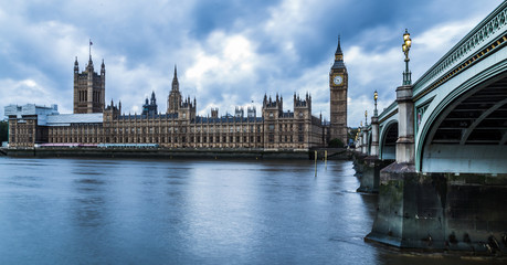 Fototapeta na wymiar Houses of Parliament at twilight