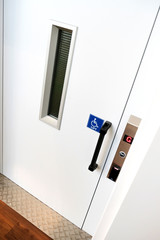 lift door