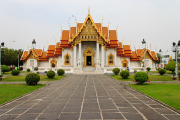 Fototapeta na wymiar Wat Benjamabophit, temple in Bangkok, Thailand., temple pavilion, temple hall, monk's house - Marble temple