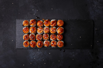 Hot Classic Maki Set with spicy sauce top