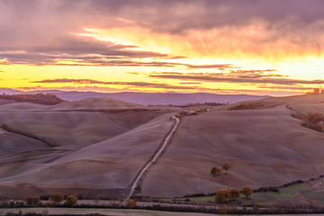 Idyllic and colorful tuscan countryside in autumn