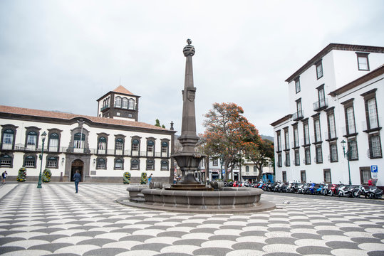 PORTUGAL MADEIRA FUNCHAL FLOWER CITY